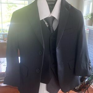 Kids 2T five piece suit formal